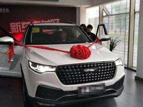 众泰T700全国首撞, 这辆代表众泰原创高度的SUV, 质量让人沉思?