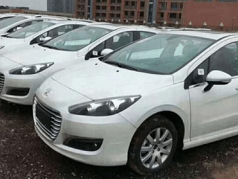 偶遇大量标致308库存车, 4S店要倒闭, 统统6折甩卖