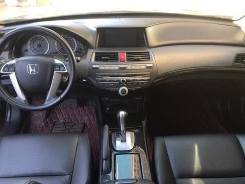 落地价22万，现在只需13万，没开多久掉价9万，车主吃不下饭