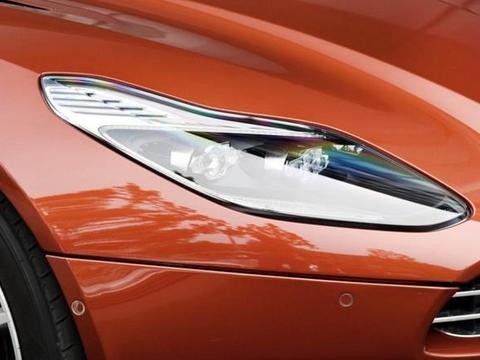 比R8少40马力还要贵30万，回头率秒杀兰博基尼，男士最爱