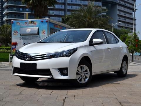 紧凑级家轿车的老对手，丰田卡罗拉VS日产轩逸