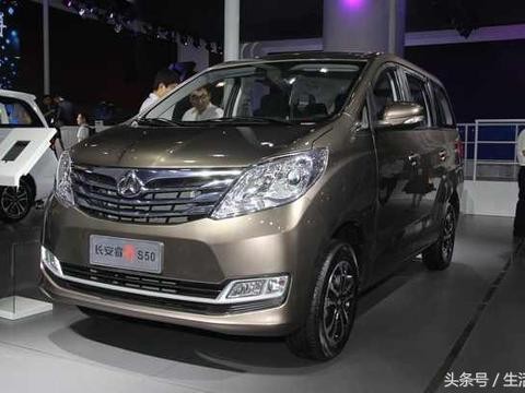 五菱宏光的终结者，售价4.89万，性价比完胜宝骏730