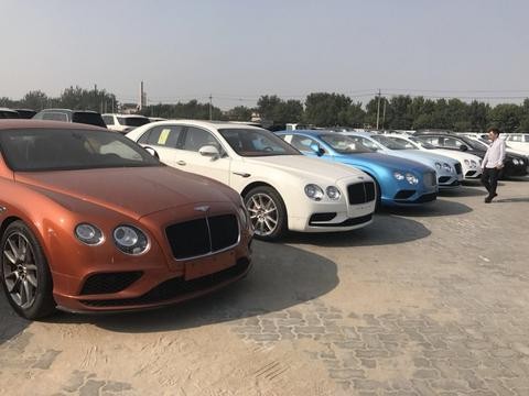 双色外观18款宾利欧陆GT欧规版天津港现车抄底最新行情报价