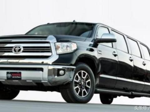 丰田这款皮卡你绝对没见过，8个车门，9个座位，比宾利还霸气！