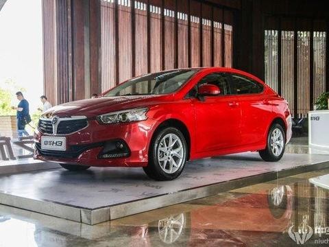 中华H3实拍：价格不高，但外观很有存在感的自主家轿