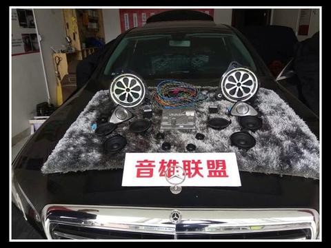 奔驰E300L升级柏林之声全套音响系统大麦隔音「长沙音雄联盟」