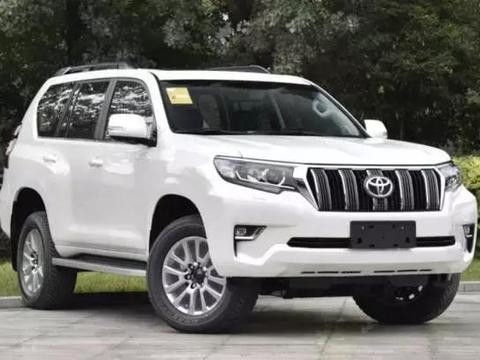 老王花12万买了一台丰田车，开了一年后，还卖了13万？