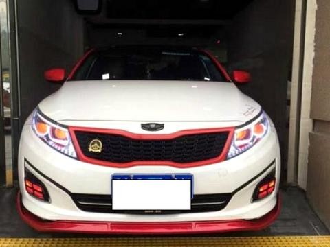 朋友花3万块改装起亚K3，方向盘都是宾利车标，网友：就服你！