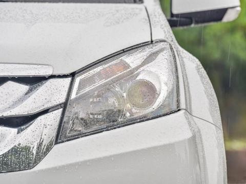 比汉兰达大配四驱+1.9T，越野性能堪比普拉多，18万又将成爆款！