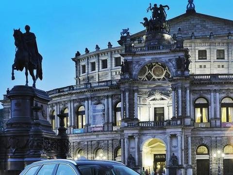 这台沃尔沃的顶配价格能买两台低配车型，但是区别在哪里？