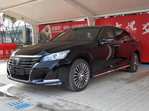 你可能买了一辆“假皇冠”, 真正的运动是这样的