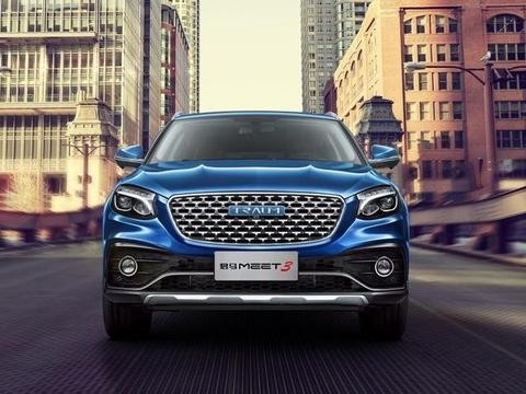 众泰真厉害！模仿新卡宴后，又模仿GLC, 内饰一模一样，只售10万