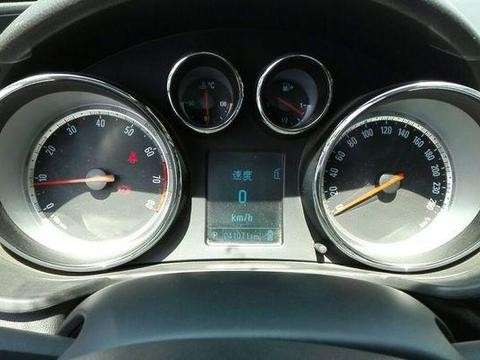 落地价22万，现在只需12万，外观漂亮有亮点，隔音是真不错