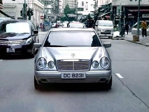 3万多入手经典的四眼圆灯奔驰E级 豪华配置今天也不落伍