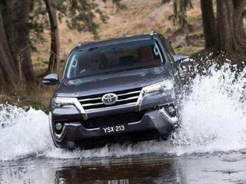 丰田小霸道再战撼路者, 比陆巡还硬派, 纯进口配四驱仅22万起