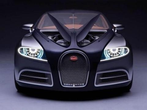 布加迪首款四门轿跑来了，配8根排气管，加速2.8秒，仅售千万