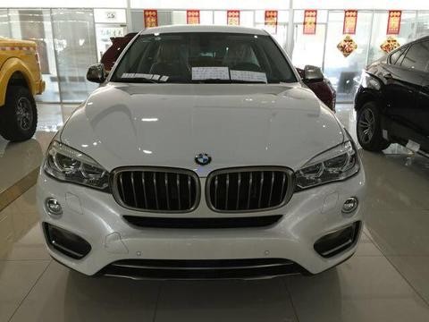 2017款宝马X6 外形时尚，车身高挑 高档运动型SUV