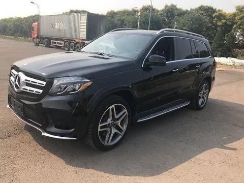 2017款奔驰GLS450 做为一辆全路况SUV 成功男士必备