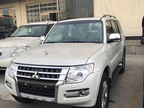 17款进口三菱帕杰罗V97性能 全面抗争丰田霸道2700