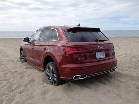 2018年奥迪Q5 vs 2018奥迪SQ对比分析，车友表示：引擎是硬伤！