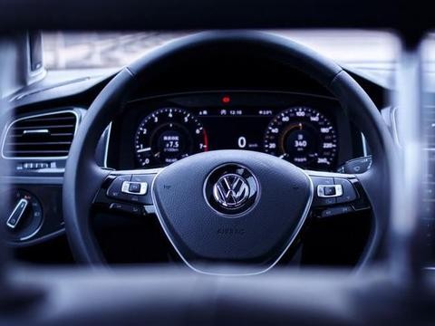 号称最美国产大众 全球畅销几十年 日系始终低它一头