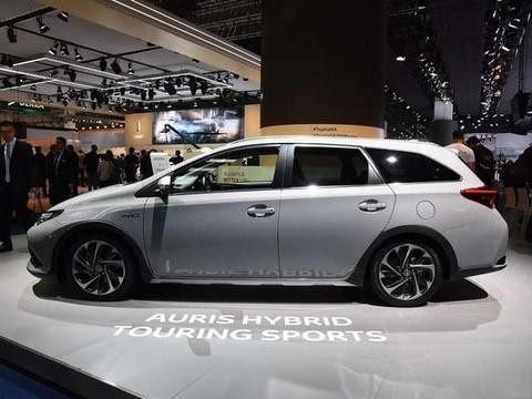 卡罗拉旅行版，这款车的出现直接锁定目标，外观颜值很高