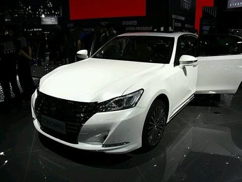 当年最火商务轿车今为迎合市场走年轻路线，2.0T动力却被神吐槽