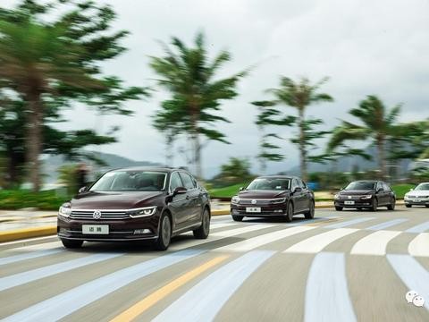 2018款迈腾：戴红领带的绅士