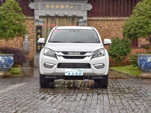 远看有霸道影子, 近看详查有2.5T才20万落地, 还标配8气囊