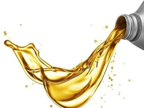 别顾着自己喝枸杞，冬天给你的爱车也需要好好保养！