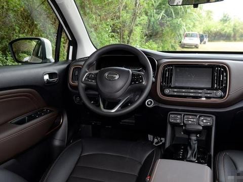 配无钥匙启动系统，外观比缤智好看，仅7万起，90后选他准没错