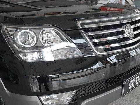 这是一款被市场冷漠的好车，全车纯进口，V6四驱售价才35万