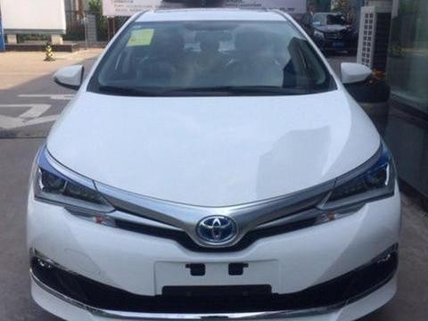 堂弟刚去定了日产轩逸, 知道我提了这车回家, 就去退了