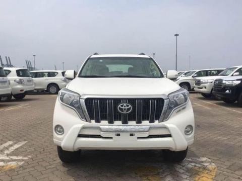 平行进口17款普拉多4000低配，天津港保税区46，元旦还能优惠多少