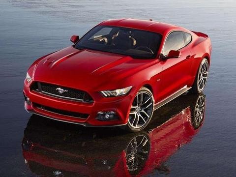 福特野马，平民级跑车，售价33万起