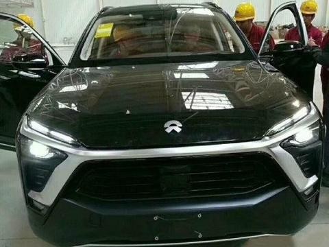 增“江淮蔚来”标识 曝蔚来ES8最新谍照