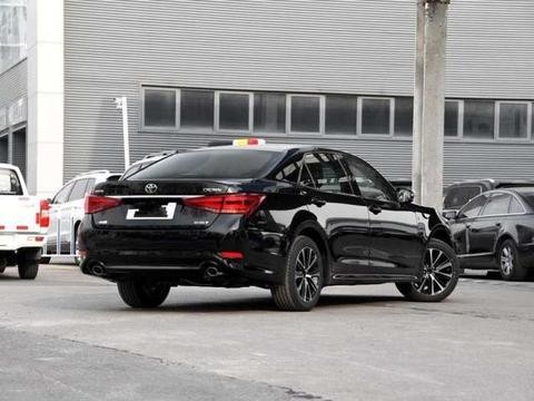 丰田全新的这款车，售价21万起性价比匹敌A4L、S60L豪华B级