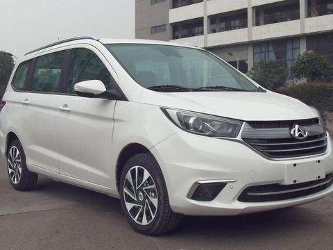 不到十万国产MPV, 内饰堪比奔驰S级, 5万起五菱宏光宝骏310要慌