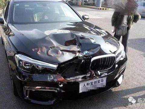 土豪提265万宝马760豪车当天发生追尾，仅维修费用80多万！
