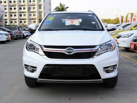 比亚迪S7自动豪华型和尊贵型差1万，哪个值得买?