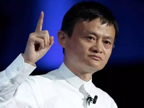 我在自动贩卖机前刷了个脸，就把一辆途观L开回了家