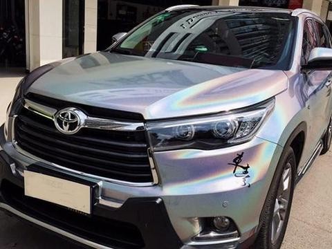 丰田汉兰达汽车改色镭射银车身贴膜效果图