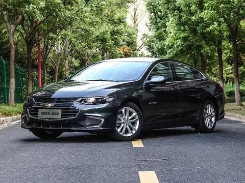 被称为小科迈罗颜值逆天，终端优惠4万多，最适合年轻人的B级车