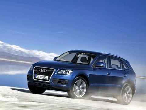 宝马X3明年上市, 4.8s破百, 百公里油耗8L, 你还会选择奥迪Q5吗?