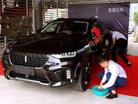 车身1.9吨，百公里油耗10L，卖16万月销7000多，买汉兰达后悔了