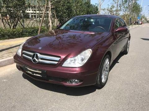 百万奔驰去车管所上牌却被工作人员说：你这辆车是假的，车主懵了