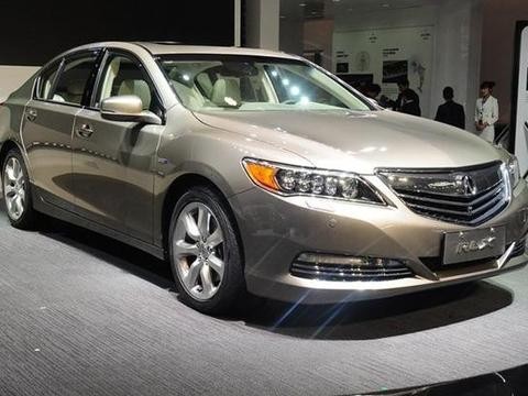 本田最贵的车！车内全是汉字，比E级贵40多万，开起来比5系爽