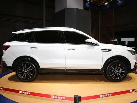 6万元豪华SUV，配1.5T发动机还有悬浮式车顶，不要太拉风