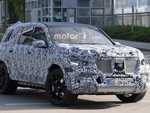 比以往都要大一些 新一代奔驰GLS路试谍照曝光