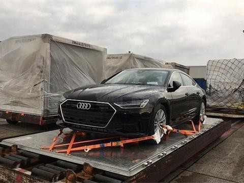 国内首台19款奥迪A7现身, 内饰科技感爆棚, 或50万起买什么5系?